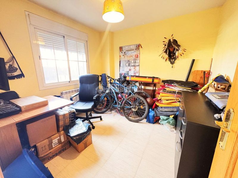 Foto 07663897-14e8-4db1-afb0-9c8e90dbc09e. Casa aparellada a Loeches