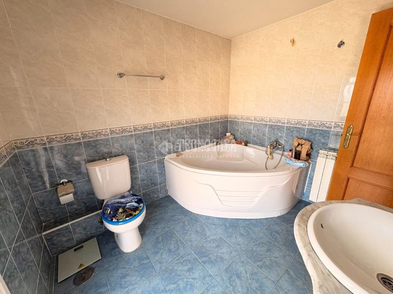 Foto e2c36ea0-6991-401a-9665-2e138ec5b5b5. Casa aparellada a Loeches