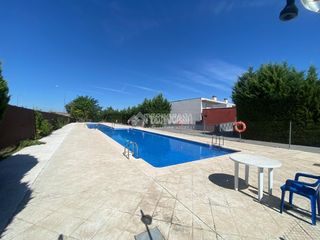 Appartement à Loeches. Piso en venta en loeches