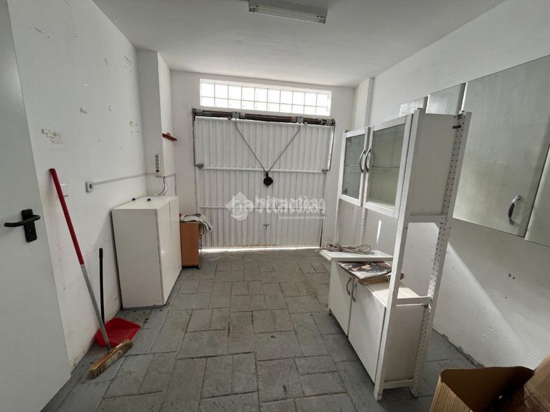 Foto 09d90321-8eac-4bcc-9652-9f45f08cce3b. Casa pareada casa en venta en Loeches