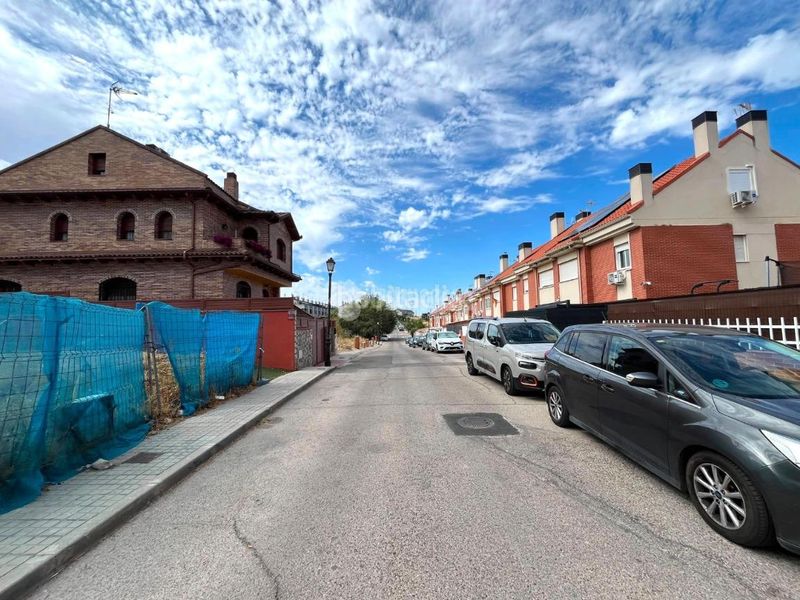 Foto 27d2b899-ecff-4f8a-b676-de90daf2907c. Casa pareada casa en venta en Loeches