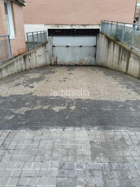 Foto 2f5b0c4b-e24c-489c-adb4-414b787688e7. Autoparkplatz in Loeches