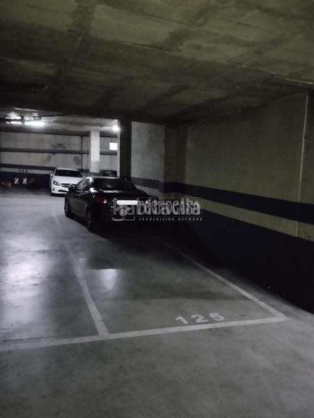 Foto 6c131b14-7746-4a3c-888d-3d0b1e3704e8. Autoparkplatz in Loeches