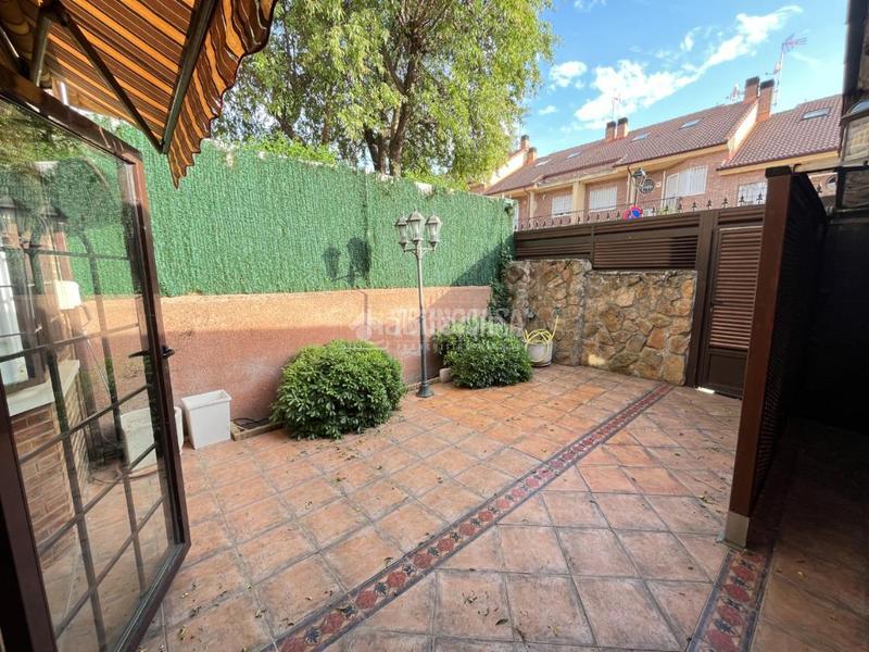 Foto 3514dd3a-0dfb-4148-acef-dcdd1408168c. Casa pareada casa en venta en Loeches