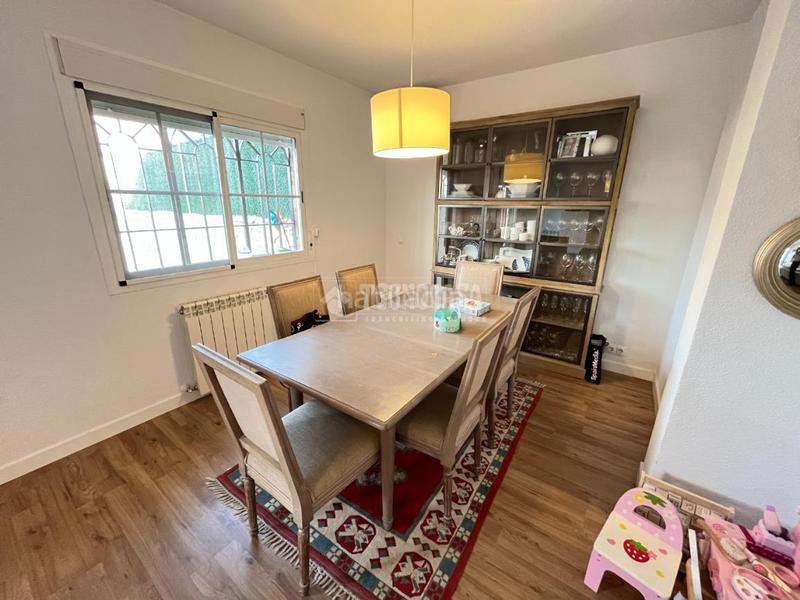 Foto 4bc8bdcb-a226-44e2-9690-b4d1a44e1de3. Casa pareada casa en venta en Loeches