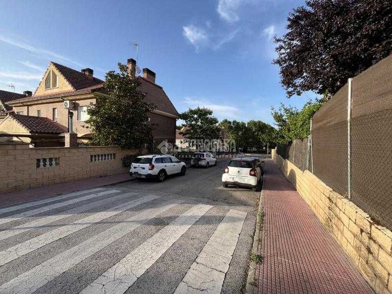 Foto 692ed602-092d-4275-9020-b9e7a83b93fd. Casa pareada casa en venta en Loeches