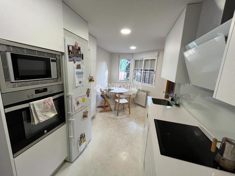 Foto 7ac9e641-0cfa-4c29-a2bd-23dbede2bb3c. Casa pareada casa en venta en Loeches