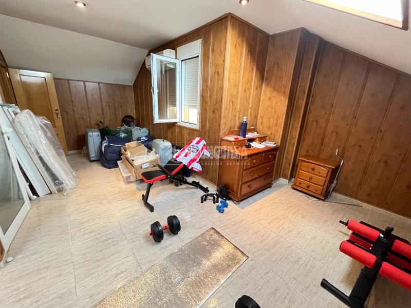 Foto b30a703d-3a20-4c77-bfc7-0ec94c356fbe. Casa pareada casa en venta en Loeches