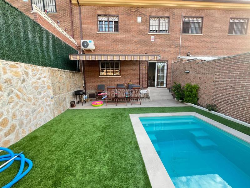 Foto d4e749ac-3294-48ad-8ffe-fbdea3dfc28e. Casa pareada casa en venta en Loeches