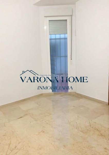 Foto 19012d7b-8bb0-4d50-a7d3-0e5ec7df1f9c. Location appartement dans avenida de las ollerías 21 dans Córdoba