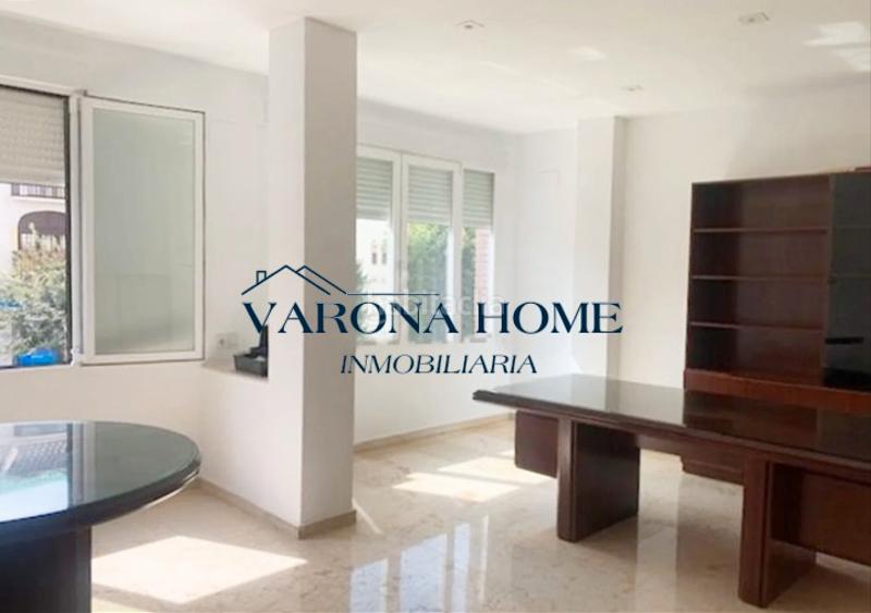 Foto 2c8a8c54-69d7-4943-938c-aec75db09354. Location appartement dans avenida de las ollerías 21 dans Córdoba