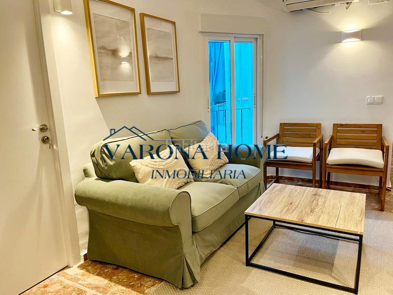 Foto 82916f80-ea22-4eb3-807c-7f5caee0e69d. Location appartement dans calle josé maría valdenebro 11 dans Córdoba