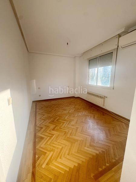 Foto 3a75a458-a6cb-44aa-8c21-260352f90f20. Lloguer pis a Costillares Madrid