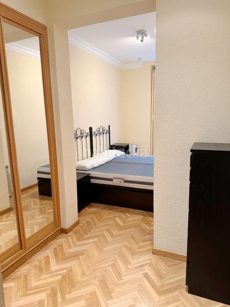 Foto e98a9194-41b3-4763-ba1d-e11a1adf3b32. Miete etagenwohnung in Embajadores-Lavapiés Madrid