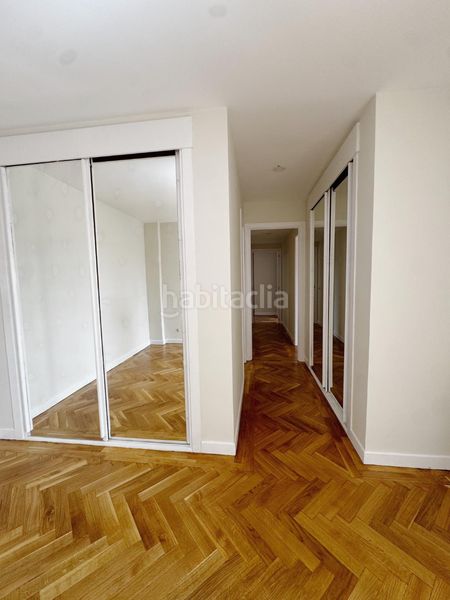 Foto 5a8d8975-36f8-4fa9-917e-5518465389c8. Affitto appartamento con parcheggio in Castilla Madrid