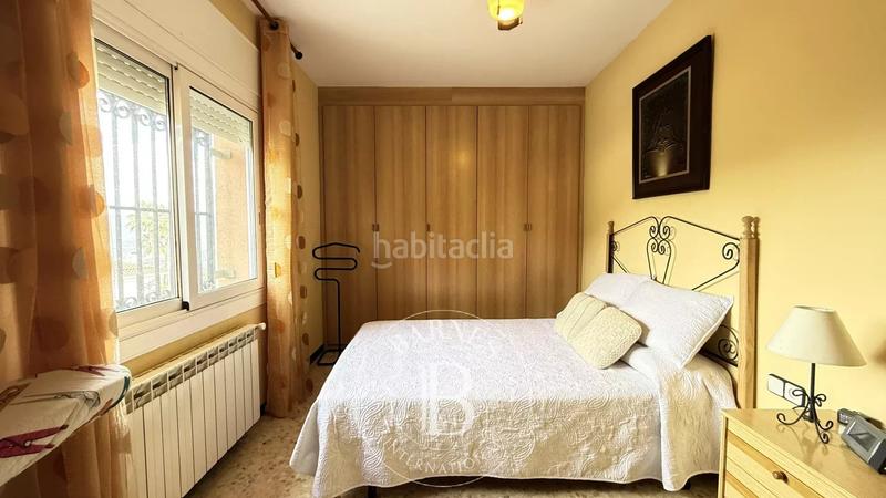 Foto 830ca8a2-ddae-47f9-bc30-e06cc07a76e3. Casa amb calefacció aparcament piscina a Urbanitzacions Mataró