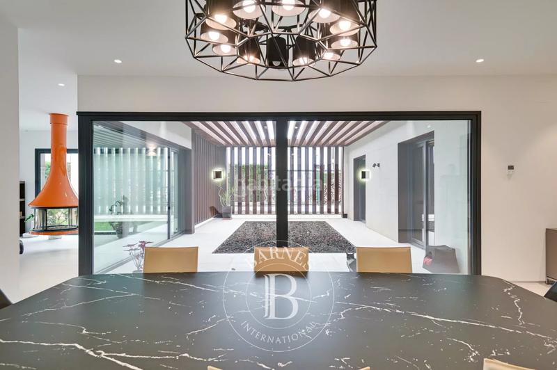 Foto a28bea49-3694-4d90-8751-703a6c59d332. Casa amb calefacció aparcament piscina a Centre Sant Andreu de Llavaneres