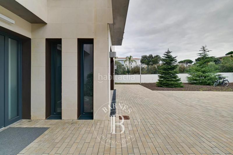 Foto ae7a12db-767b-4eb5-ac16-c20f34c3d130. Casa amb calefacció aparcament piscina a Centre Sant Andreu de Llavaneres