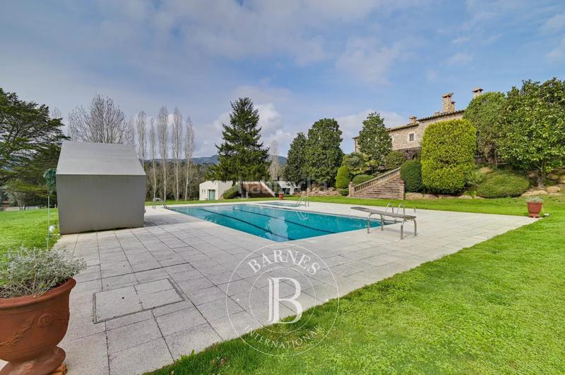 Foto ff980204-ee25-464b-abc6-11f4ca1baccf. Casale con riscaldamento parcheggio piscina in Niàgara Parc -Àgora Parc Tordera