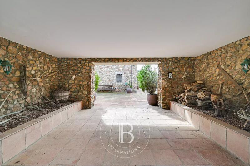 Foto a512b9ab-2bae-48f7-877a-5abd0da7180c. Country house with heating parking pool in Niàgara Parc -Àgora Parc Tordera