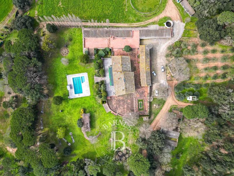 Foto 75a222c1-b3c5-4119-9623-76ddbbf81a68. Masia amb calefacció aparcament piscina a Niàgara Parc -Àgora Parc Tordera