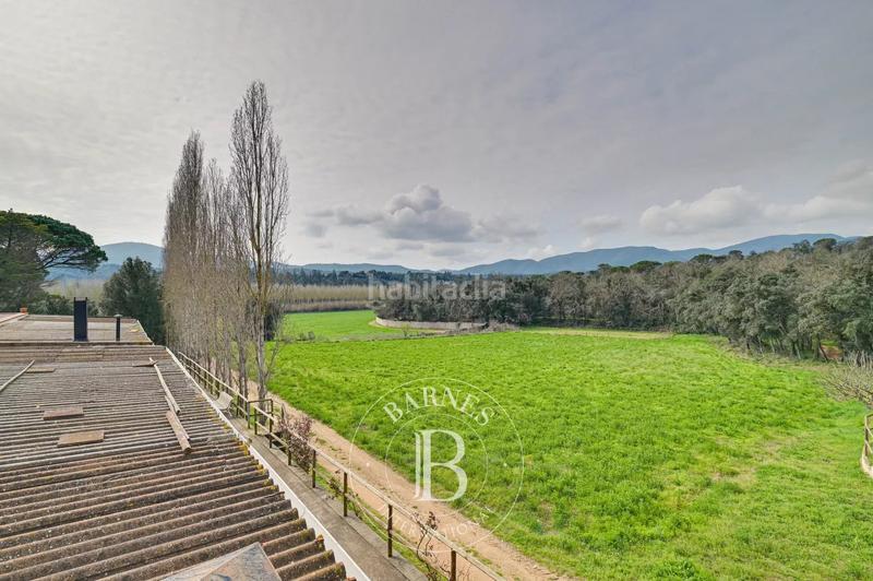 Foto decb3560-fe2c-43c7-853c-e700f2674a4d. Masia amb calefacció aparcament piscina a Niàgara Parc -Àgora Parc Tordera