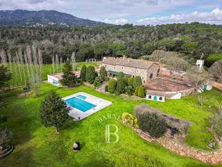 Masia a Niàgara Parc -Àgora Parc