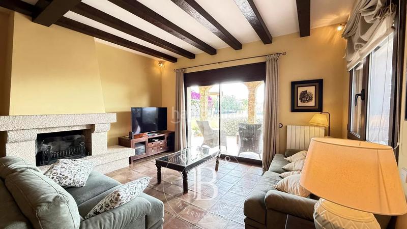 Foto a8989cd3-fa7b-4956-a1c1-1ae68eaba8fe. Casa amb calefacció aparcament piscina a Nucli Urbà Argentona
