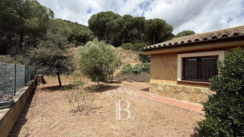 Foto d4401576-d961-4e90-b965-11251ef32785. Casa amb calefacció aparcament piscina a Nucli Urbà Argentona