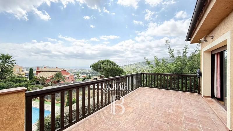 Foto eb6114c7-1ada-4148-9433-ca44f06e739f. Casa amb calefacció aparcament piscina a Nucli Urbà Argentona