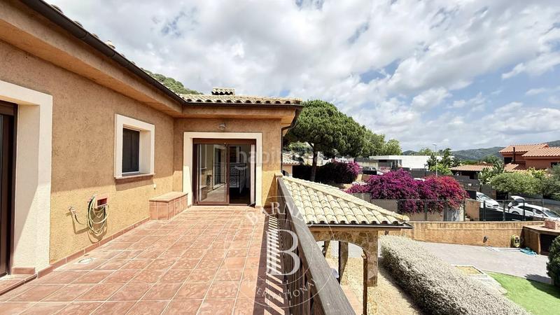 Foto fc27ef3c-f4b5-44d1-9585-b225613f4b79. Casa amb calefacció aparcament piscina a Nucli Urbà Argentona