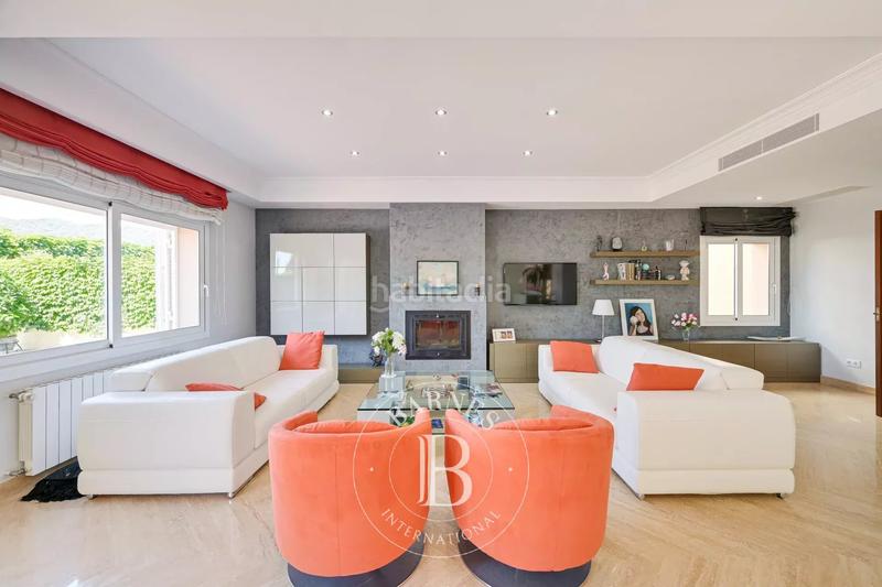 Foto 3f13e396-2c55-4d87-8110-a3949462e9ac. Casa con riscaldamento parcheggio piscina in Vilassar de Dalt