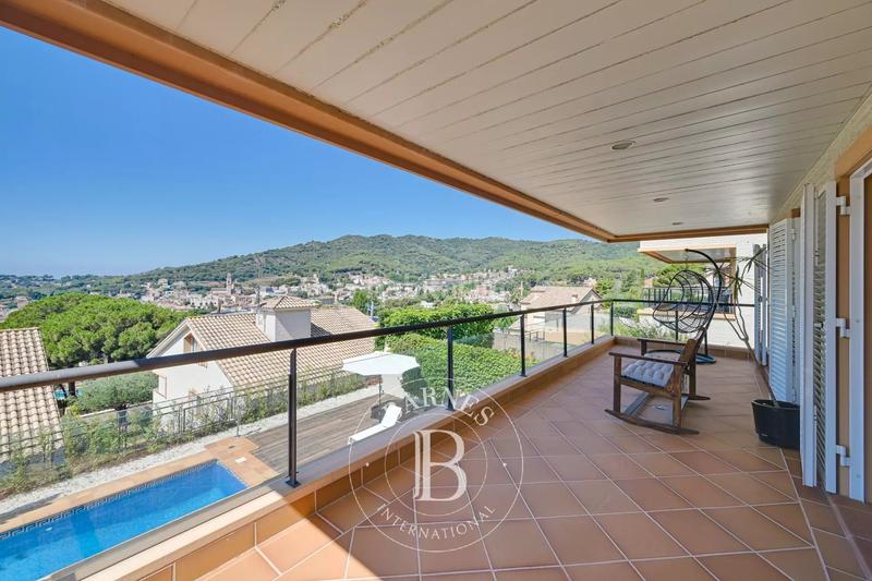 Foto 48a519c7-f9b5-425c-97f6-e4e72e331c95. Casa con riscaldamento parcheggio piscina in Vilassar de Dalt