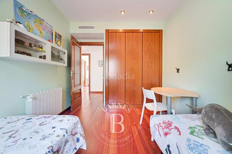 Foto 99cec577-4e0e-4eab-bc13-a2e242f0286f. Casa con riscaldamento parcheggio piscina in Vilassar de Dalt