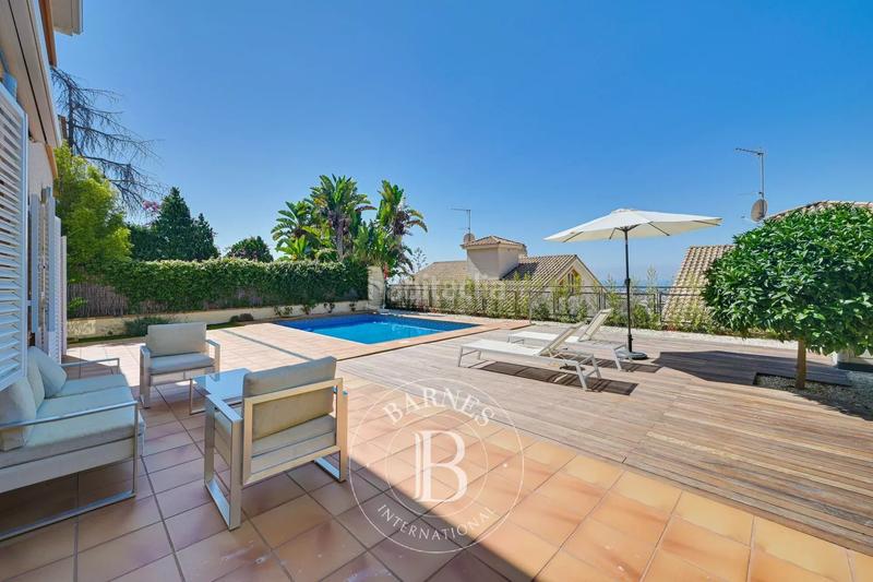 Foto ad9d4a2c-61ec-4858-9820-212c2cb8e7c4. Casa con riscaldamento parcheggio piscina in Vilassar de Dalt