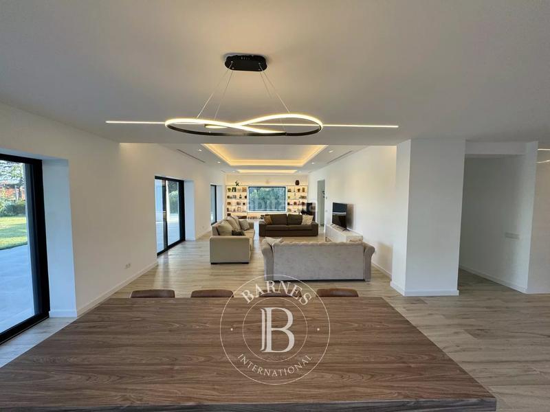 Foto a91e28da-ebe1-42d6-a23d-90d558d777cb. Casa con riscaldamento parcheggio piscina in Can Sans Sant Andreu de Llavaneres