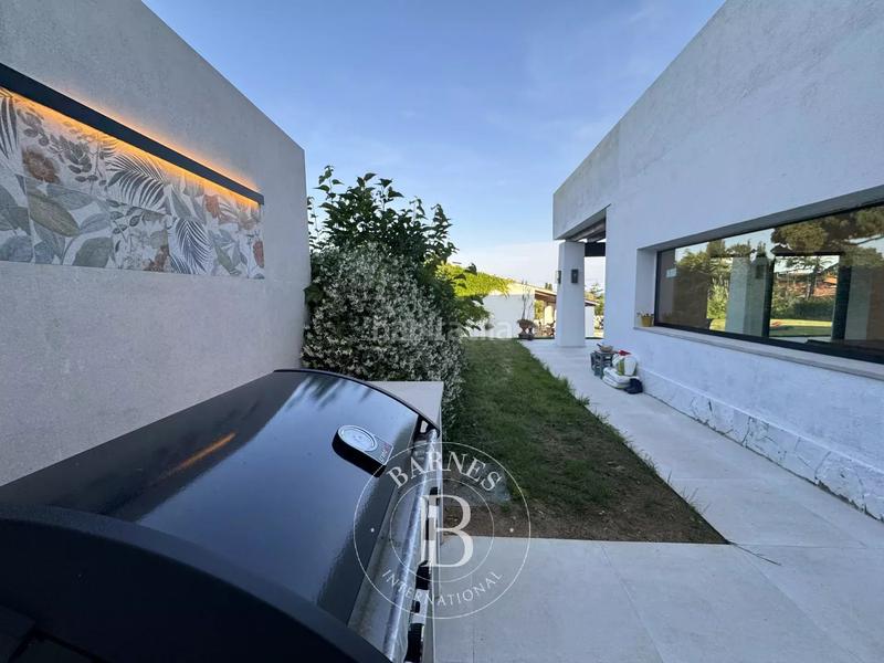 Foto f6527857-8911-47fa-b7cf-55969cf9741d. Casa con riscaldamento parcheggio piscina in Can Sans Sant Andreu de Llavaneres