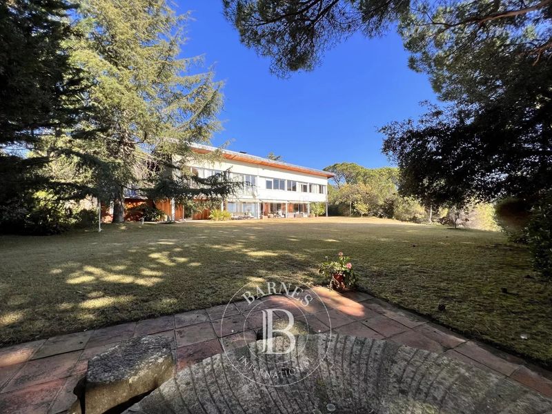 Foto 8289577b-8ca9-4cda-9ca0-9a780c9ad1f0. House with heating parking pool in El Mirador-La Cornisa Sant Andreu de Llavaneres