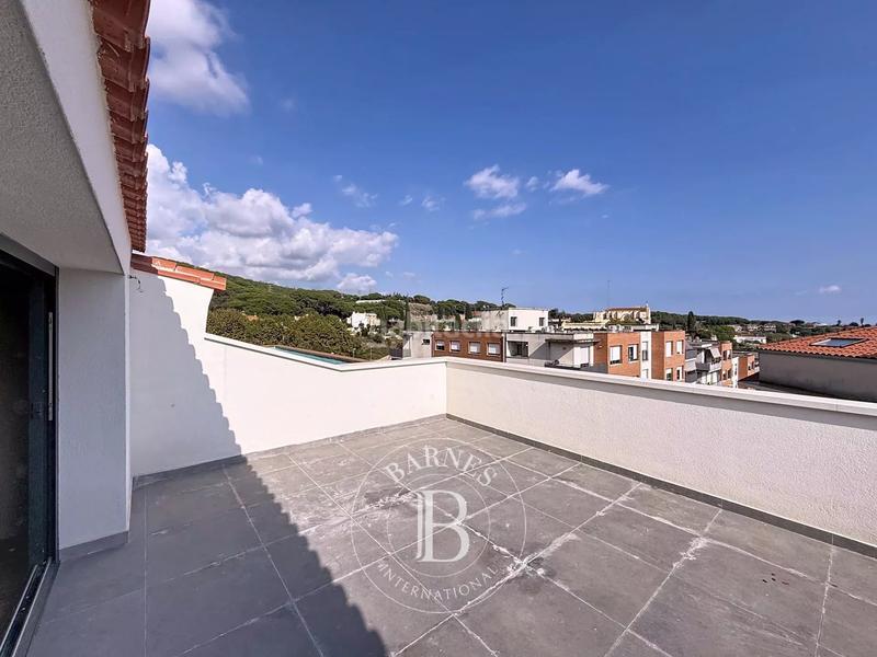 Foto 42286120-4e72-4bc8-a9f8-890160caa039. Casa con riscaldamento parcheggio piscina in Canet de Mar