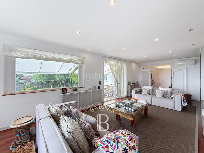 Foto 23cf74a0-3503-4471-af47-a18bda276670. Haus mit heizung parking pool in Urbanitzacions Mataró