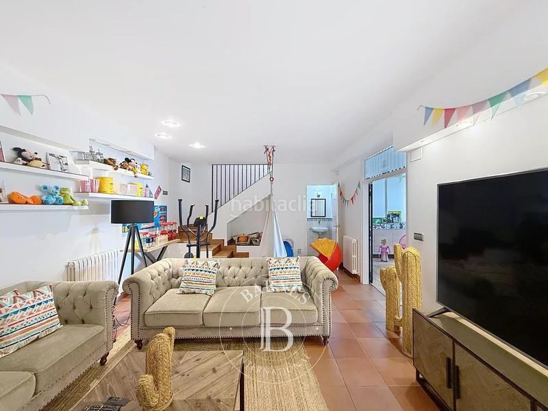 Foto 81918dcd-4b22-47a8-9c64-e3ba3b7c5a21. Haus mit heizung parking pool in Urbanitzacions Mataró