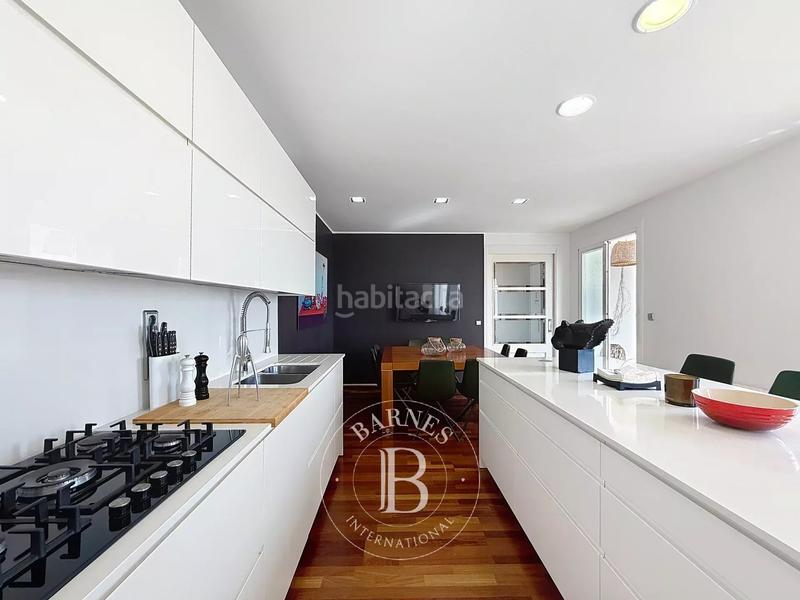 Foto 90c648e2-7bae-44b8-8be6-4cfcbfa06ae6. Haus mit heizung parking pool in Urbanitzacions Mataró