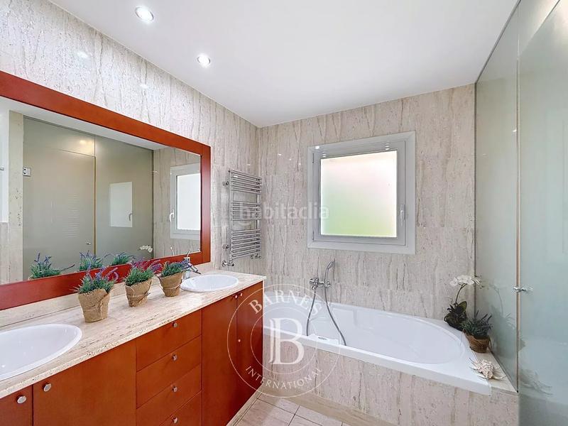 Foto 919cf4d0-75bb-438c-9f13-33bda74fa34f. Haus mit heizung parking pool in Urbanitzacions Mataró