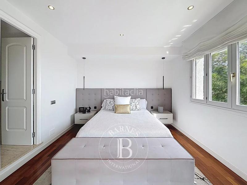 Foto 28cead05-5d76-4225-9ba5-fbdba779d080. House with heating parking pool in Urbanitzacions Mataró