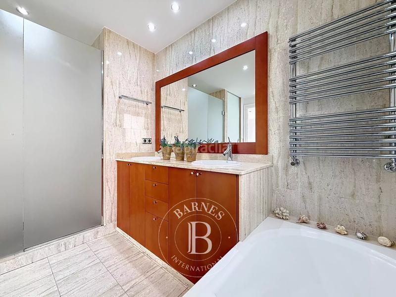 Foto 392d3ec7-ac76-4e76-b15c-892ab9fab935. House with heating parking pool in Urbanitzacions Mataró