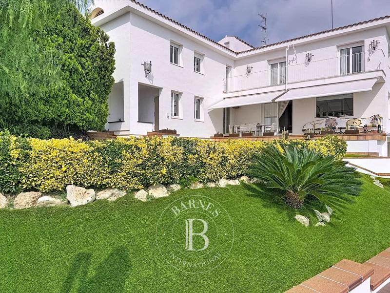 Foto eda6b524-efc5-445a-ab89-84e876a77e8b. House with heating parking pool in Urbanitzacions Mataró