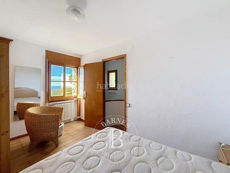 Foto 24516fe8-1611-40fb-881d-3a3d384207c1. Casa amb calefacció aparcament piscina a Premià de Dalt