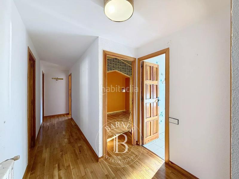 Foto 6548d1c3-e1a6-4dfa-92e5-ac20f675f1c3. Casa amb calefacció aparcament piscina a Premià de Dalt