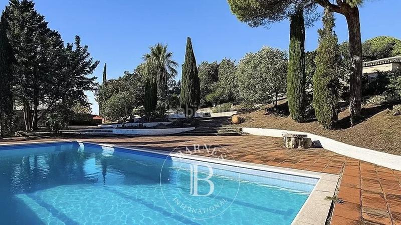 Foto 970475f9-984f-4613-9f18-44f5a0fbf0a2. Casa amb calefacció aparcament piscina a Premià de Dalt