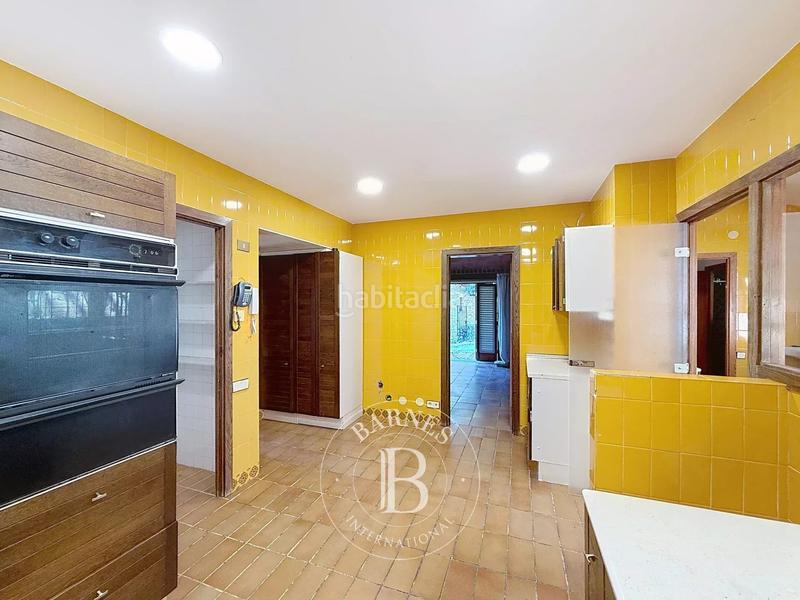 Foto c22b135f-228d-437f-bc51-b68459af47d7. Casa amb calefacció aparcament piscina a Premià de Dalt